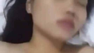 คลิปโป๊ล่าสุด XNXX จัดหนักขย่มสดหีสาววัยรุ่น ขืนใจแหย่รูหี สาวสวยตกเป็นเหยื่อหนุ่มใหญ่ตัณหากลับ ดูคลิปโป๊ออนไลน์อัพเดทวันนี้