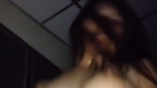 คลิปวีดีโอโป๊ สาวไซด์ไลน์สุดเงี่ยนขึ้นขย่มสุดเสียว แทงหีไม่ยั้งควยใหญ่ Pornhub