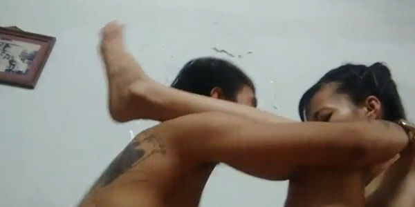 หลุดคลิปโป๊มาใหม่ XXXหลุดหี18+ ซอยเสียวเย็ดฟินส์ สาวโดนผัวจัดหนัก เสียบสดครางเสียวเอากันน้ำแตก