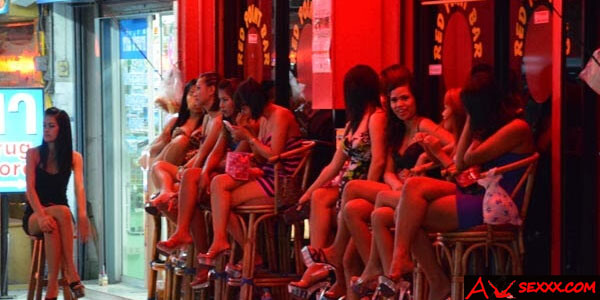 Thai Porn สาวอะโกโก้แดนซ์ขายหี จัดเต็มโม๊กควยโก่งเย็ด