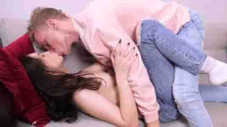 หนังโป๊ ล่อเย็ดหีฝรั่งทางบ้าน จับแหกหีอ้าขาสี้ท่าหมาคาเตียงเสียว