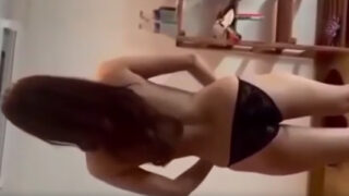 หนังโป๊ xxx18+ ตั้งกล้องเย่อหีสาวใหญ่ น้องสาวสะโพกสะบึ้ม